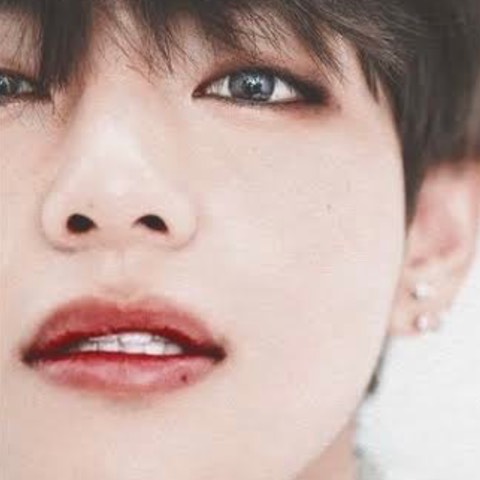 おはようございます Greeeen が好きですか 私は愛唄がすきですです ちょっとだけ歌おうと思う ハロートークの録音は一分制限ありますのでこの曲知ってるなら続けてください デュエットしましょう 愛唄 Greeeen 歌詞 ねえ 大好きな君へ 笑わないで聞いてく