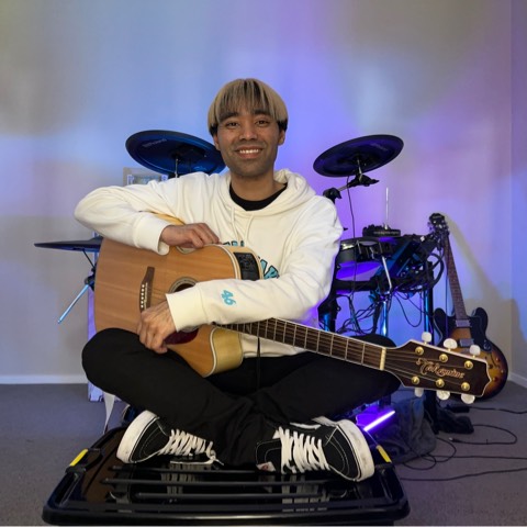 作者名称