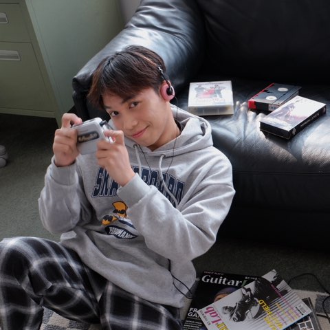 作者名称