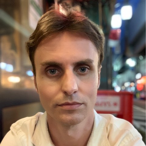 作者名称