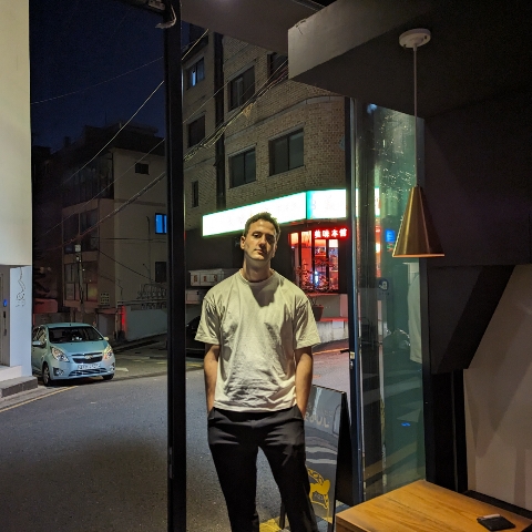 作者名称