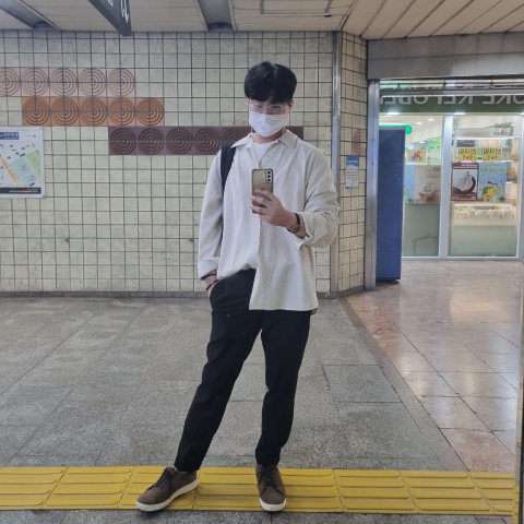 作者名称